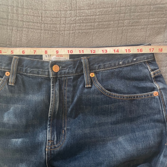 GAP High Rise Barrel Jeans - Picture 3 of 6